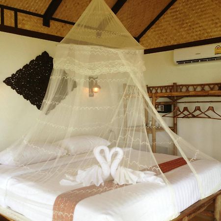 Ko Lanta Nautilus Right On The Beach Resort المظهر الخارجي الصورة
